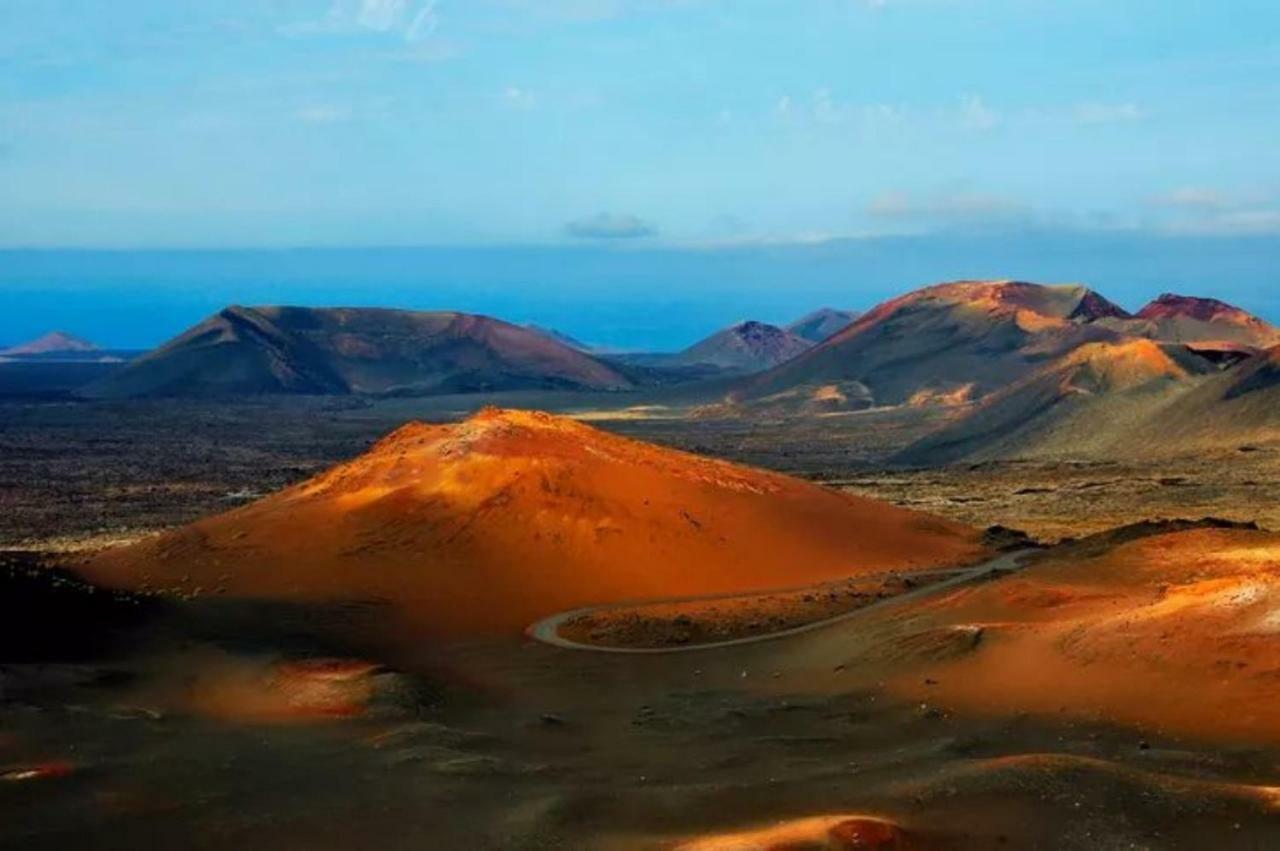 Buda تيناجون المظهر الخارجي الصورة